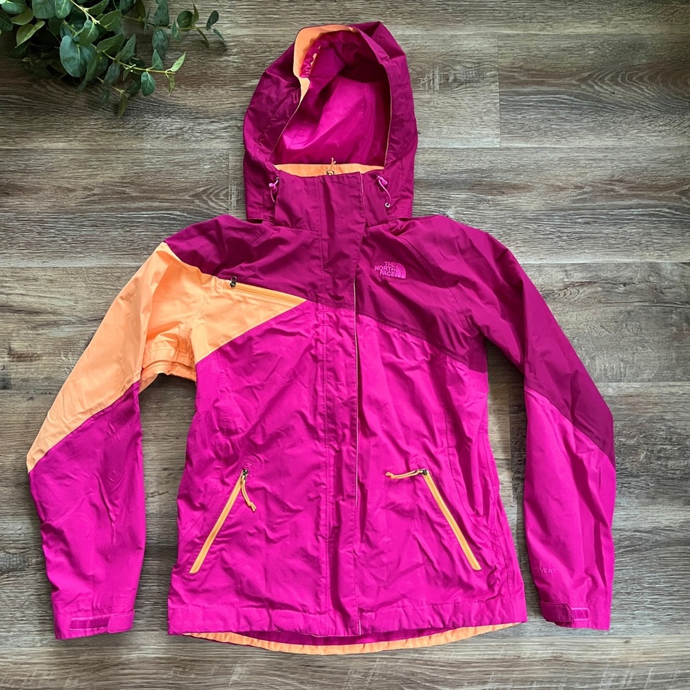 The North Face Women's Fuchsia & Orange Cinnabar Triclimate Hooded Rain Jacket - Picture 13 of 16